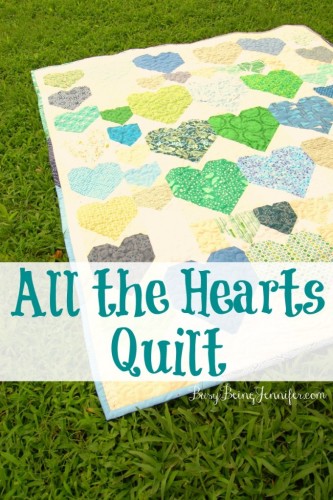 All-the-Hearts-Quilt-BusyBeingJennifer.com-101handmadedays-681x1024